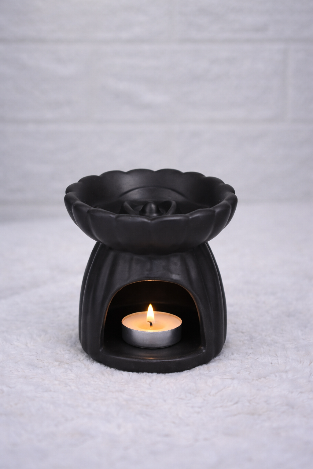 Black rose wax burner